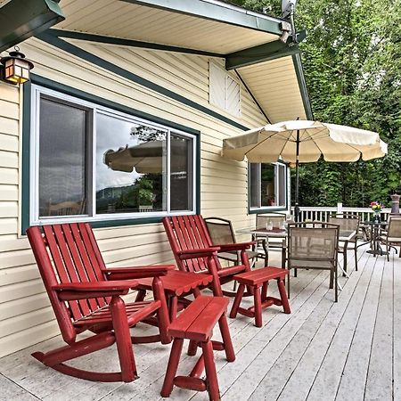 Secluded Mountain Home With Stunning Views And Deck! 布赖森城 外观 照片