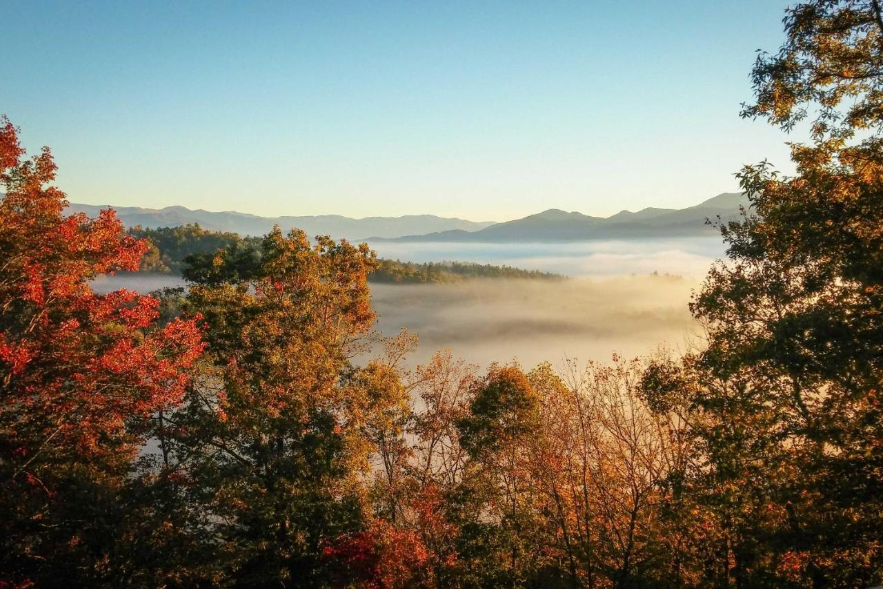 Secluded Mountain Home With Stunning Views And Deck! 布赖森城 外观 照片